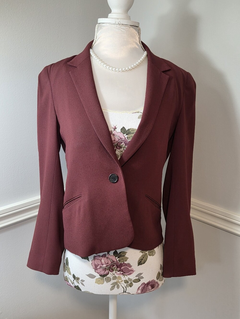 4 Cropped Maroon Blazer Wilfred